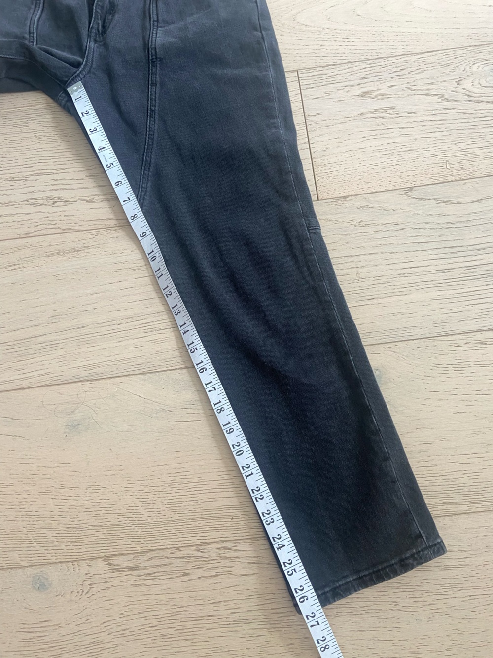FREE PEOPLE We The Free Beacon Black Slim Crop Mid-rise Jeans Size 30 NWOT - Picture 11 of 11